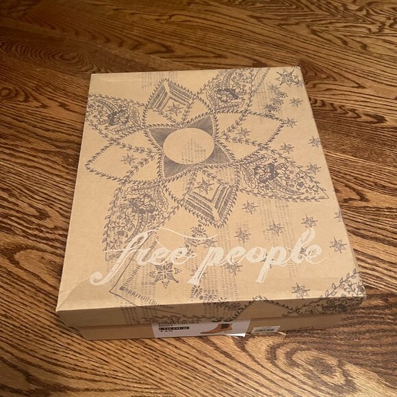 Free People James Chelsea Boot Tan Size 39 Women's Heel Bootie - Picture 4 of 6